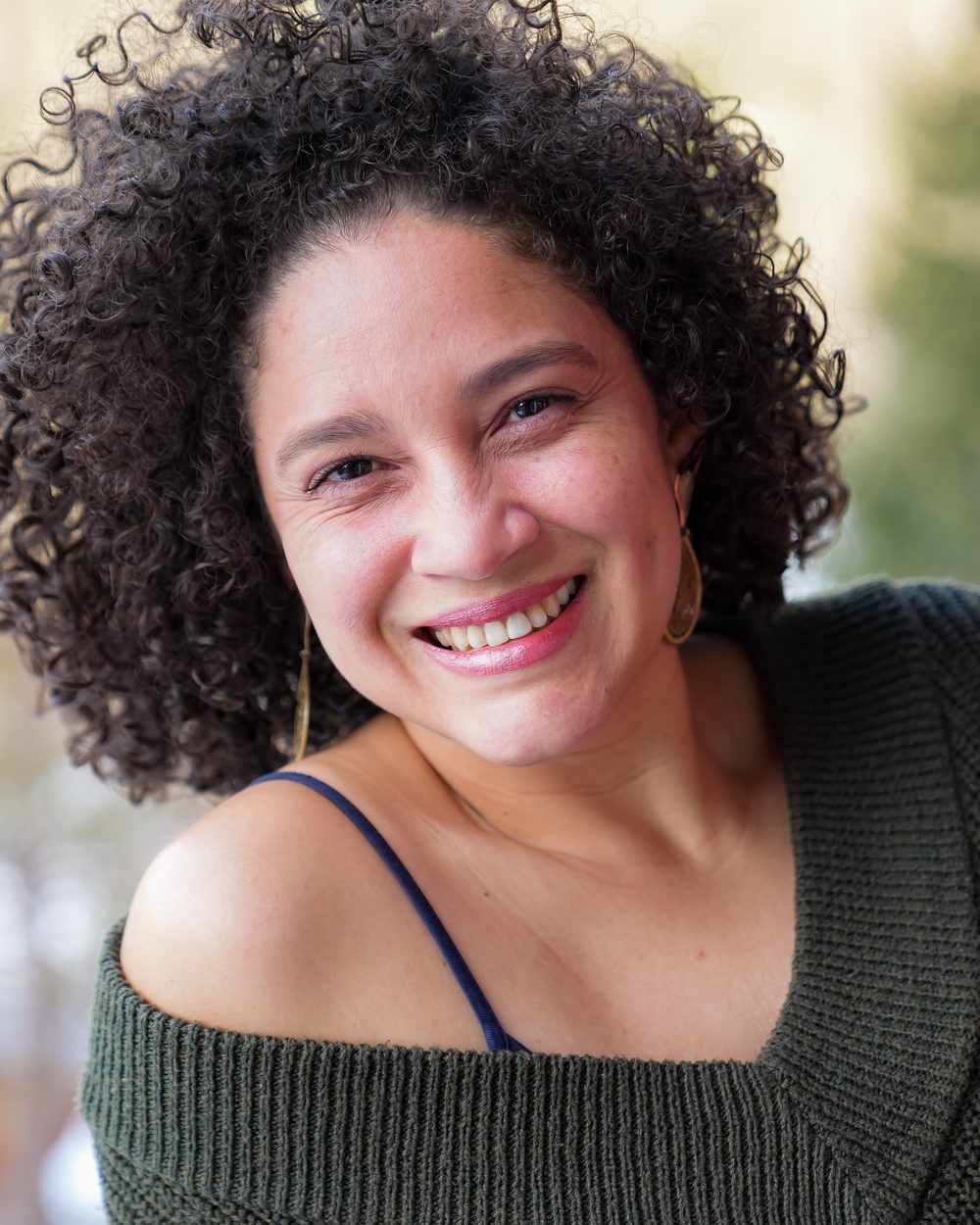 Portrait de Karlla Roserens, photographe de famille basée à Evilard, en Suisse